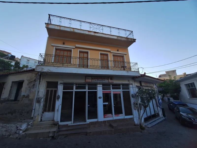 Building with Shop & Apartment – Mystegna, Lesvos