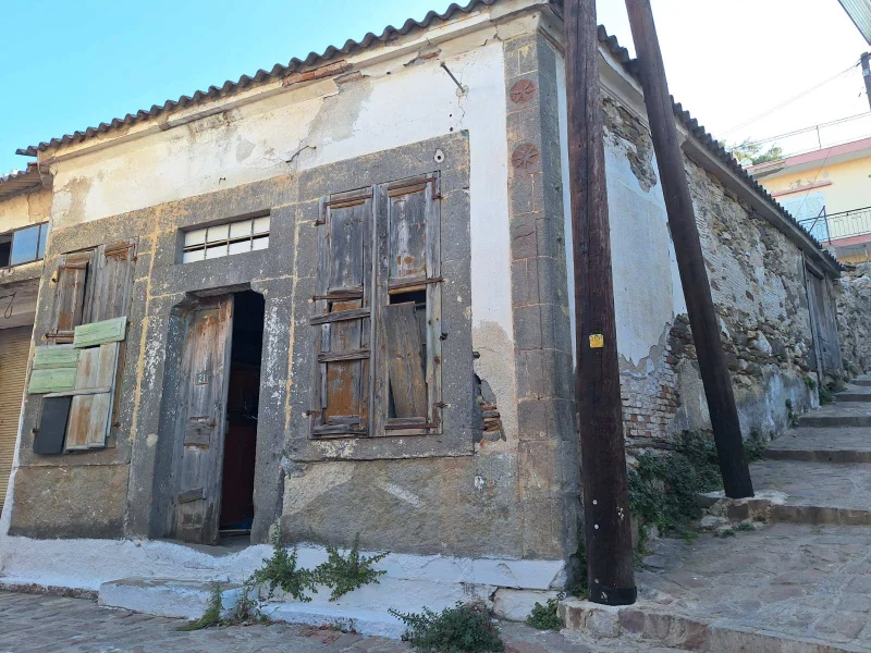Ground-Floor Commercial Property – Mystegna, Lesvos