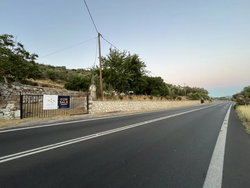 Land for Sale 2,639.15m2 with Storage Building – 10th km Mytilene-Kalloni